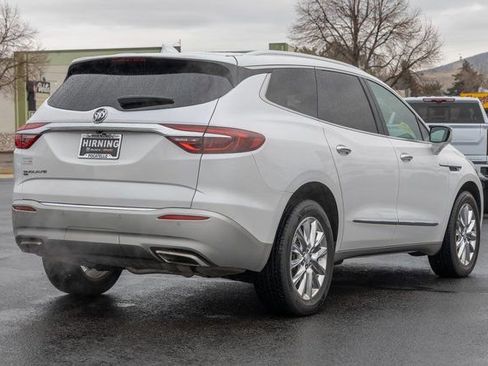 Used 2021 Buick Enclave Premium w/ Sun and Sites Package image 24