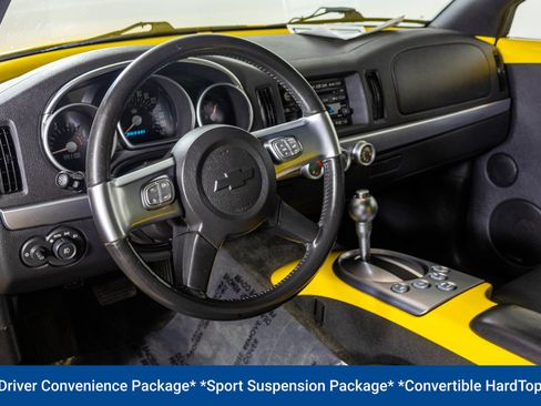 Used 2004 Chevrolet SSR w/ Preferred Equipment Group RWD image 7