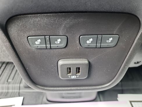 Certified 2024 GMC Terrain Denali w/ Denali Premium Package image 30