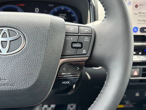 New 2026 Toyota Camry XSE FWD image 18