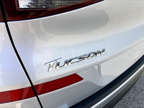 Used 2019 Hyundai Tucson SE w/ Cargo Package AWD/4WD image 32