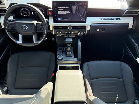 Used 2024 Toyota Tacoma TRD Sport image 13