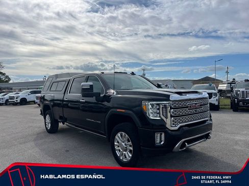 Used 2021 GMC Sierra 3500 Denali w/ Denali Ultimate Package AWD/4WD image 2