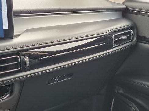 Certified 2023 Lincoln Nautilus AWD w/ Premium Package image 30