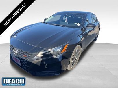 Used 2023 Nissan Altima 2.5 SR w/ SR Premium Package