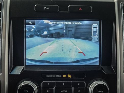 Used 2015 Ford F150 Platinum AWD/4WD image 21