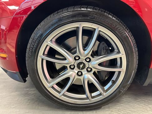 Used 2012 Ford Mustang GT Premium w/ Brembo Brake Pkg RWD image 23