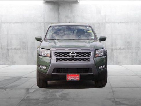 Used 2025 Nissan Frontier SV w/ SV Convenience Package RWD image 4