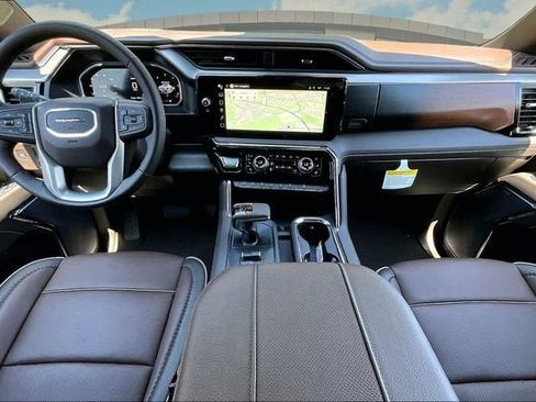 New 2026 GMC Sierra 1500 Denali w/ Technology Package AWD/4WD image 6
