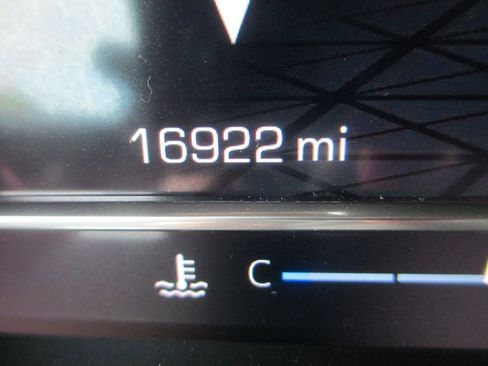 Used 2024 GMC Sierra 1500 AT4 w/ Technology Package image 36