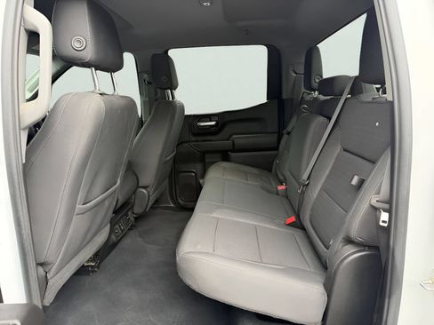 Used 2024 Chevrolet Silverado 1500 Custom AWD/4WD image 31