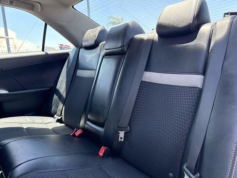 Used 2012 Toyota Camry SE FWD image 10