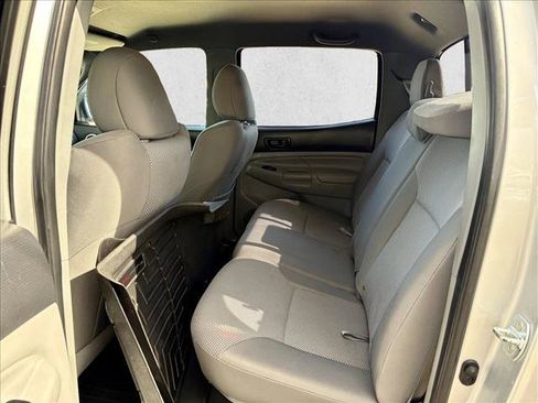Used 2012 Toyota Tacoma 4x4 Double Cab w/ TRD Sport Pkg image 12