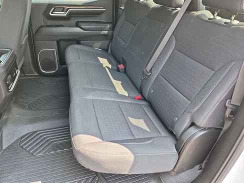 Used 2022 Chevrolet Silverado 1500 RST AWD/4WD image 19