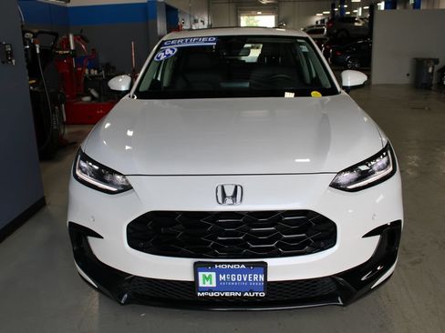 Used 2024 Honda HR-V EX-L image 2