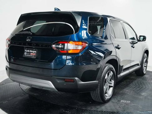 Used 2025 Honda Pilot EX-L image 8