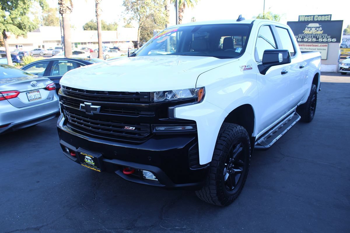 Used 2020 Chevrolet Silverado 1500 LT Trail Boss AWD/4WD image 4
