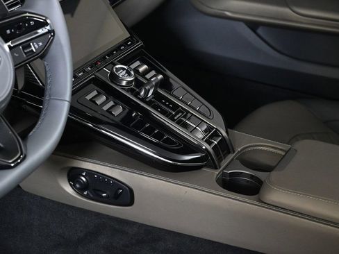 Used 2026 Aston Martin V8 Vantage S image 14