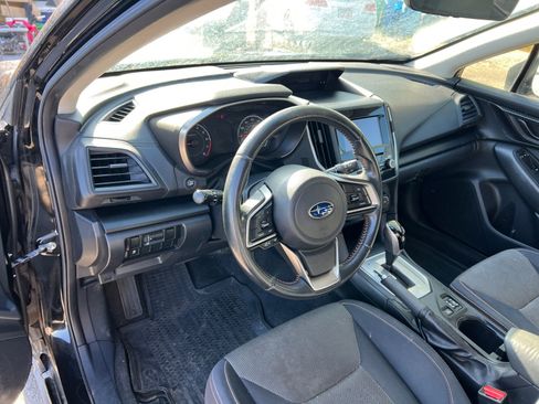 Used 2019 Subaru Crosstrek 2.0i Premium AWD/4WD image 18