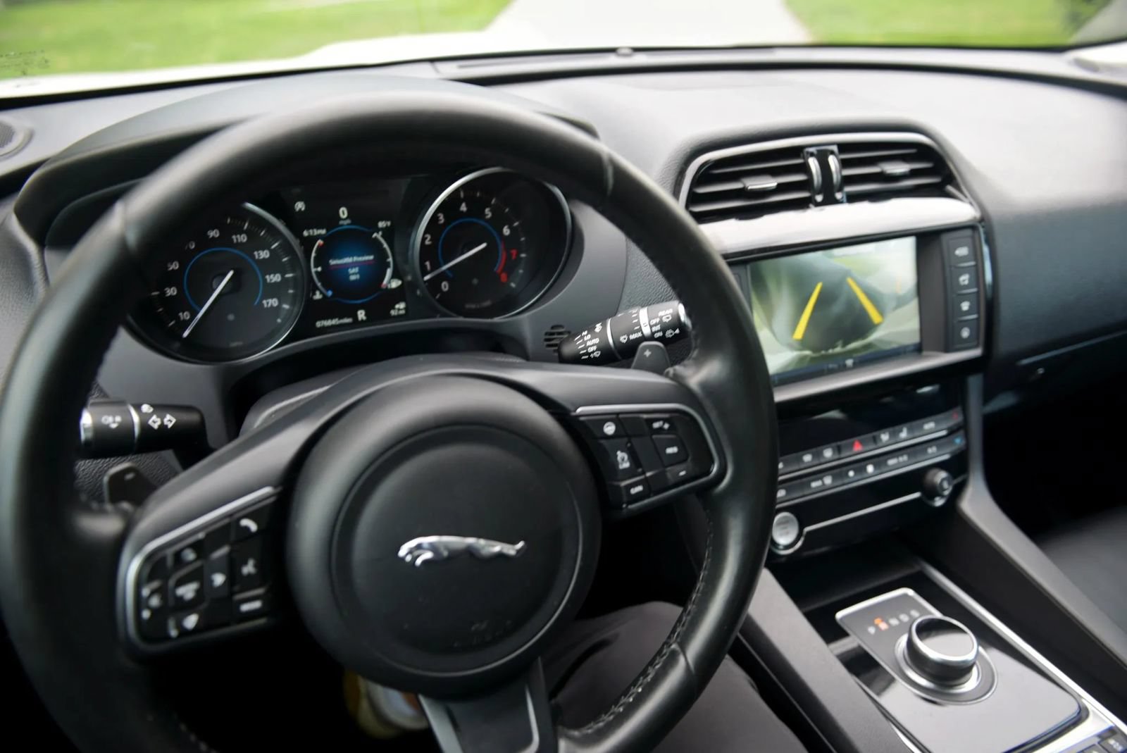 Used 2018 Jaguar F-PACE Premium AWD/4WD image 80