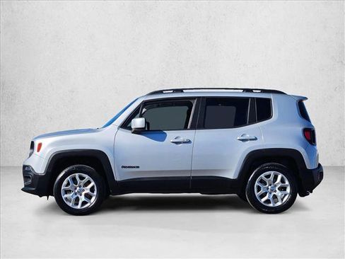 Used 2018 Jeep Renegade Latitude image 8