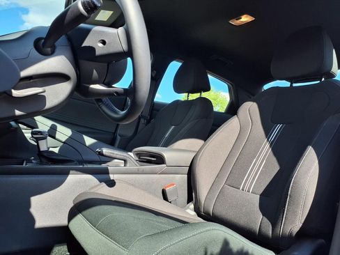 Used 2025 Hyundai Elantra Sport FWD image 19