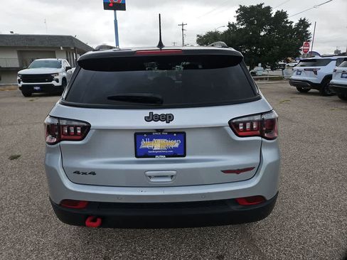Used 2025 Jeep Compass Trailhawk AWD/4WD image 7