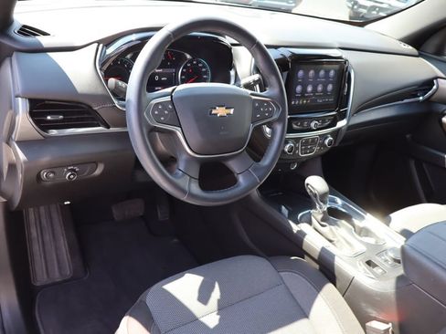 Used 2023 Chevrolet Traverse LT AWD/4WD image 5