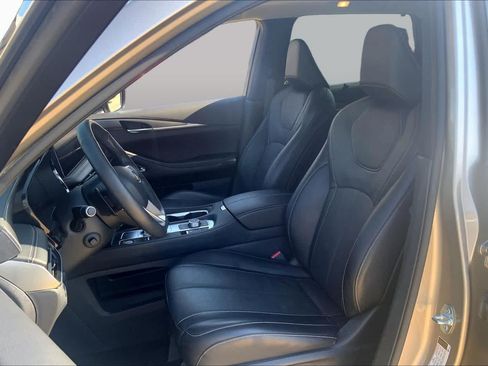 Used 2023 INFINITI QX60 Luxe w/ Vision Package AWD/4WD image 8