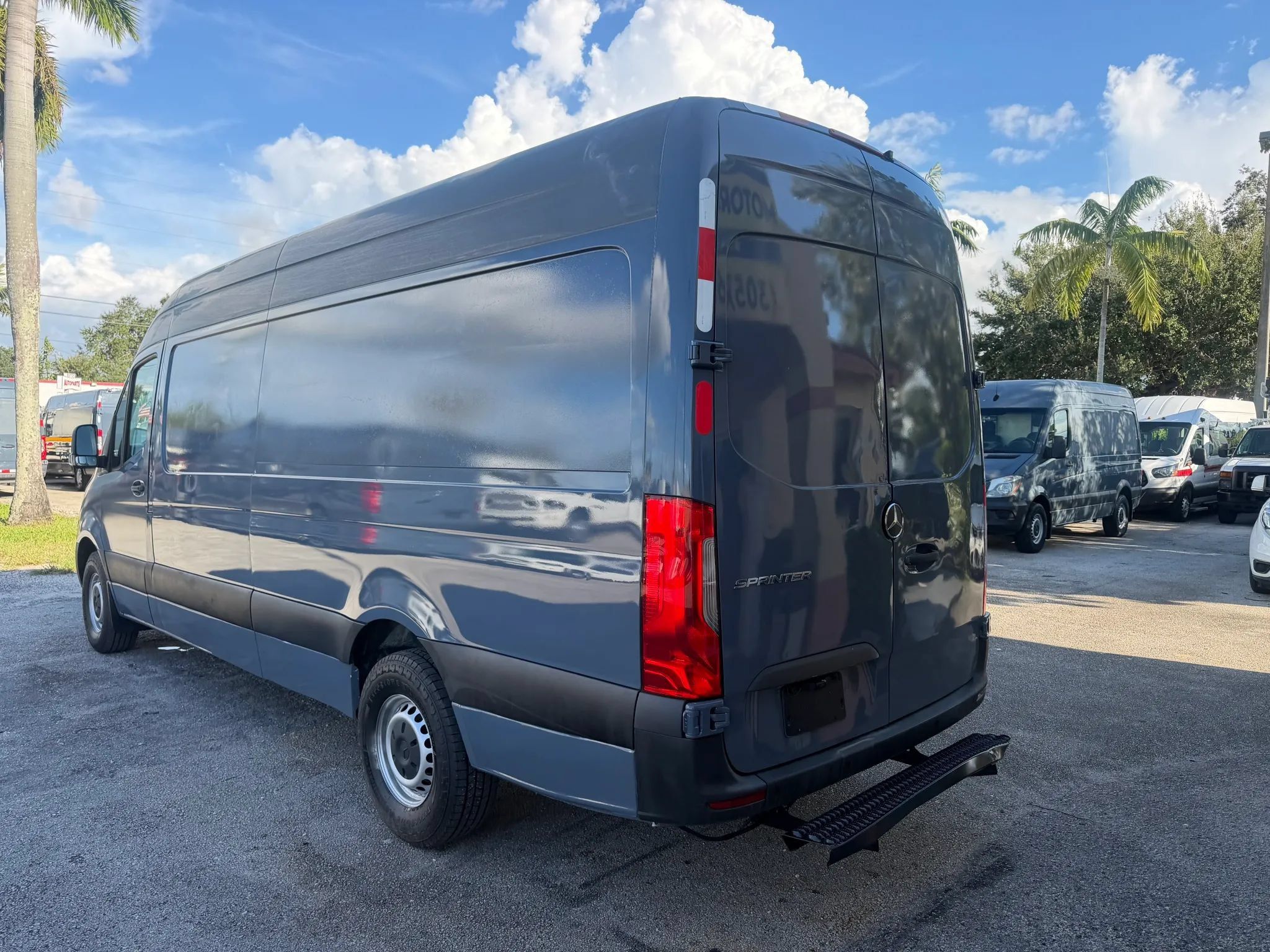 Used 2019 Mercedes-Benz Sprinter 170 image 3
