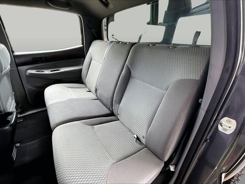 Used 2013 Toyota Tacoma 4x4 Double Cab image 21