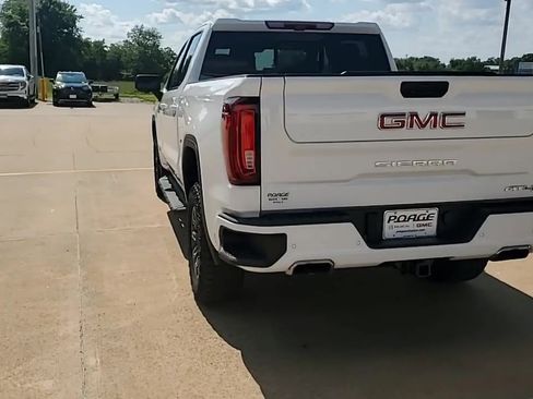 Used 2024 GMC Sierra 1500 AT4 w/ Technology Package AWD/4WD image 7