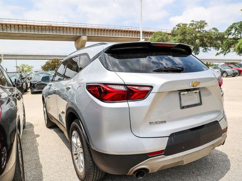 Used 2019 Chevrolet Blazer LT w/ Sound & Technology Package FWD image 10