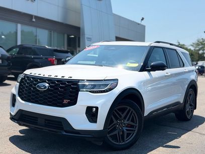 Used 2025 Ford Explorer ST