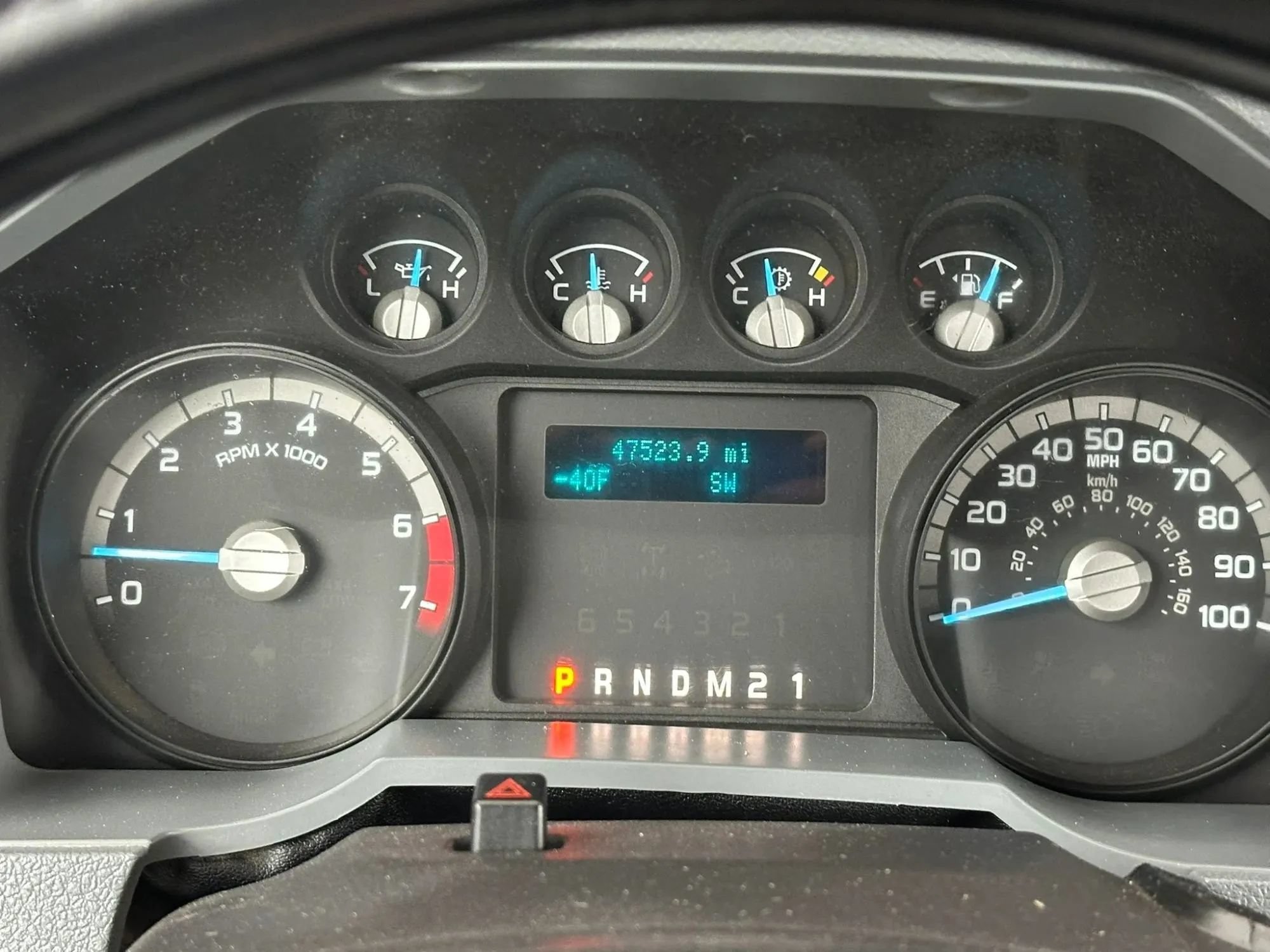 Used 2016 Ford F250 XL w/ Power Equipment Group AWD/4WD image 6