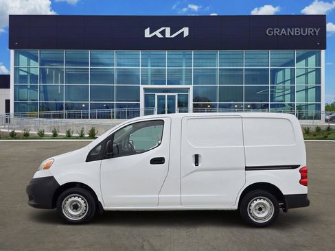 Used 2016 Nissan NV200 S image 4