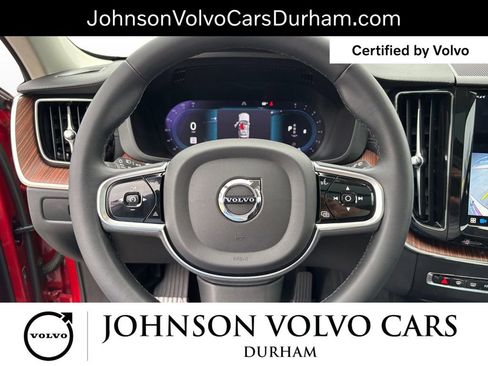 Certified 2023 Volvo XC60 B5 Ultimate w/ Climate Package image 17