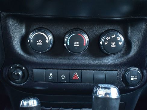 Used 2016 Jeep Wrangler Unlimited Sport w/ Quick Order Package 24S AWD/4WD image 28