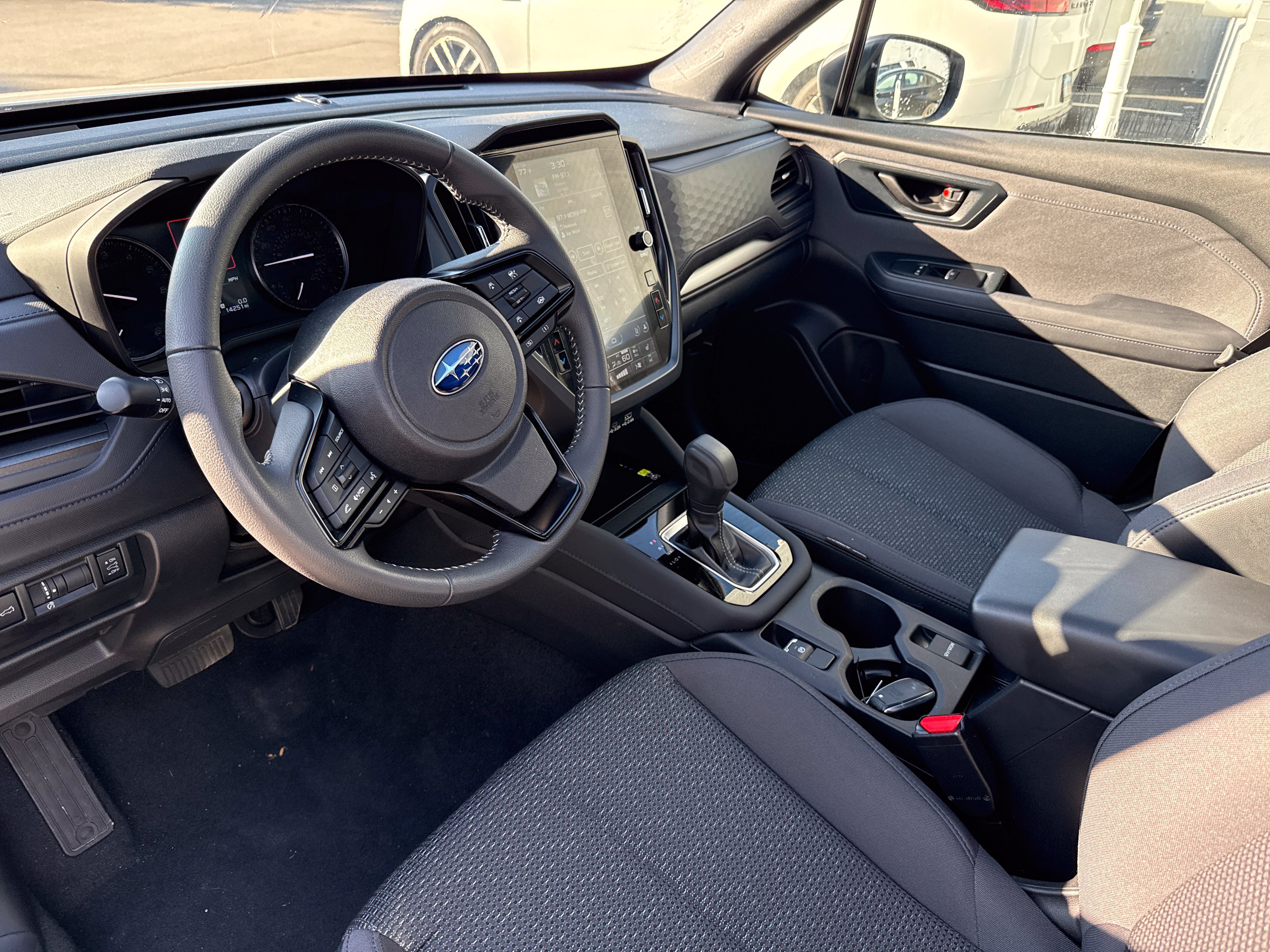 Used 2025 Subaru Forester Premium AWD/4WD image 6