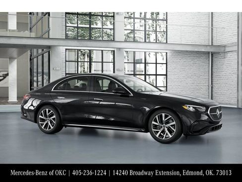 Used 2026 Mercedes-Benz E 350 4MATIC Sedan image 13