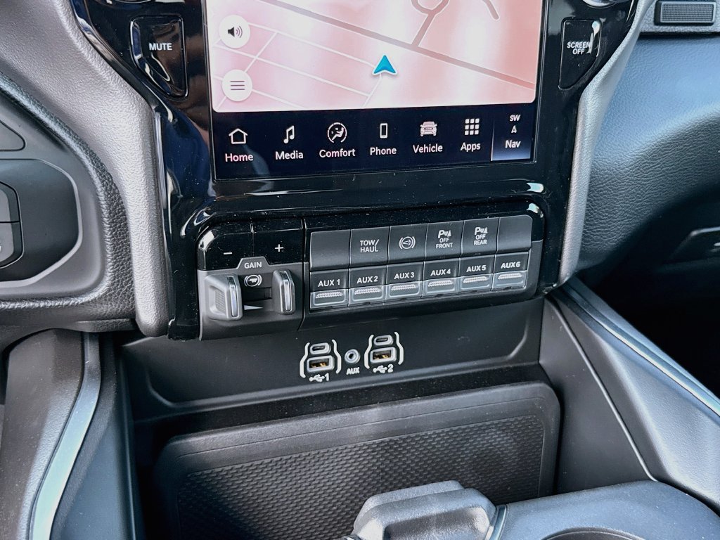 New 2027 RAM 3500 Big Horn AWD/4WD image 17