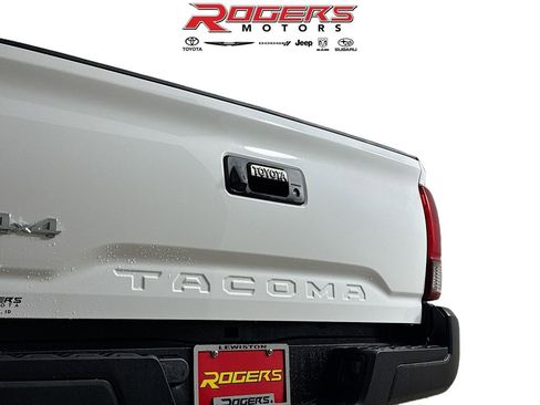 Certified 2022 Toyota Tacoma SR image 21