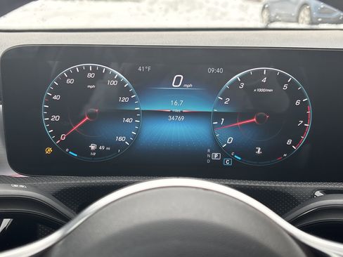 Used 2022 Mercedes-Benz A 220 4MATIC image 28