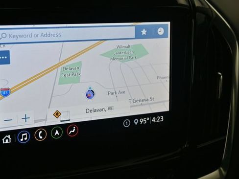 Used 2020 Chevrolet Traverse LT w/ LT Premium Package FWD image 28