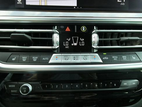 Used 2024 BMW X3 xDrive30i image 23