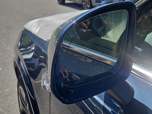 New 2026 Volvo XC90 B6 Plus w/ Protection Package Premier image 13