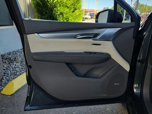 Used 2020 Cadillac XT5 Premium Luxury AWD/4WD image 38