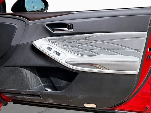 Used 2021 Toyota Avalon Limited w/ Advanced Safety Package FWD image 23