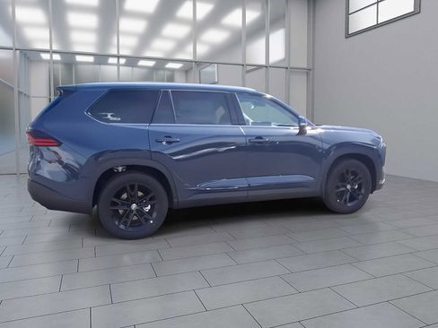 New 2026 Toyota Grand Highlander AWD image 7