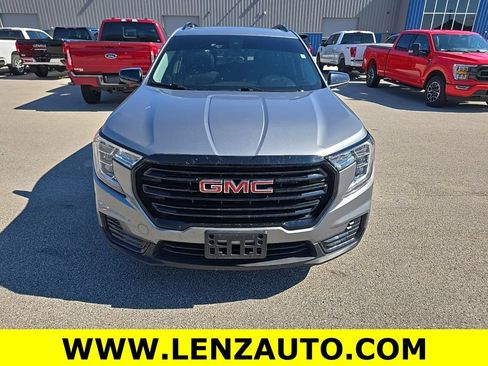 Used 2024 GMC Terrain SLE w/ GMC Pro Grade Package AWD/4WD image 2